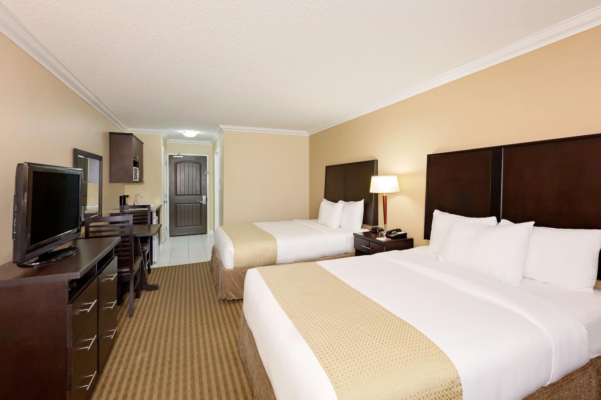 Ramada By Wyndham Cold Lake Luaran gambar