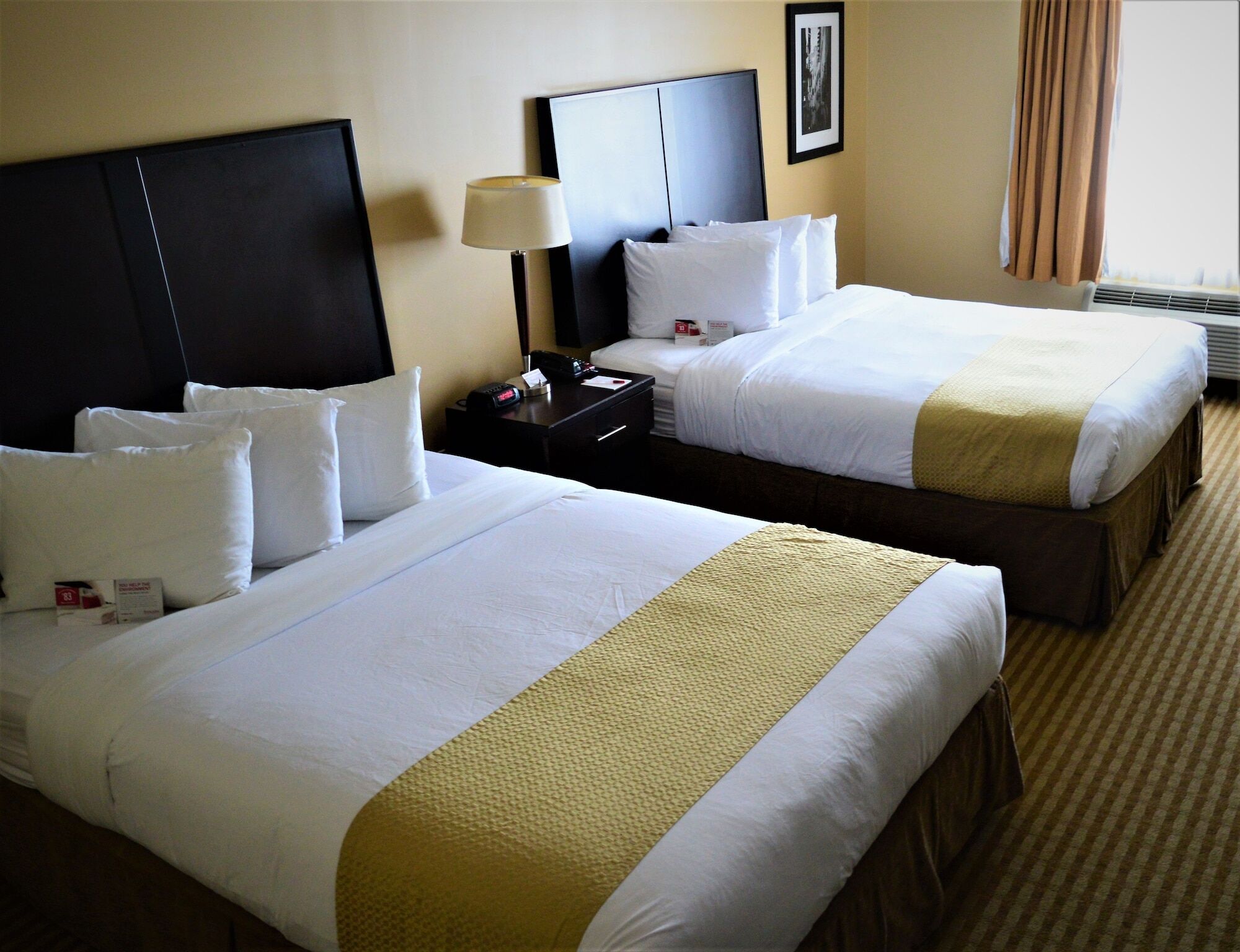 Ramada By Wyndham Cold Lake Luaran gambar