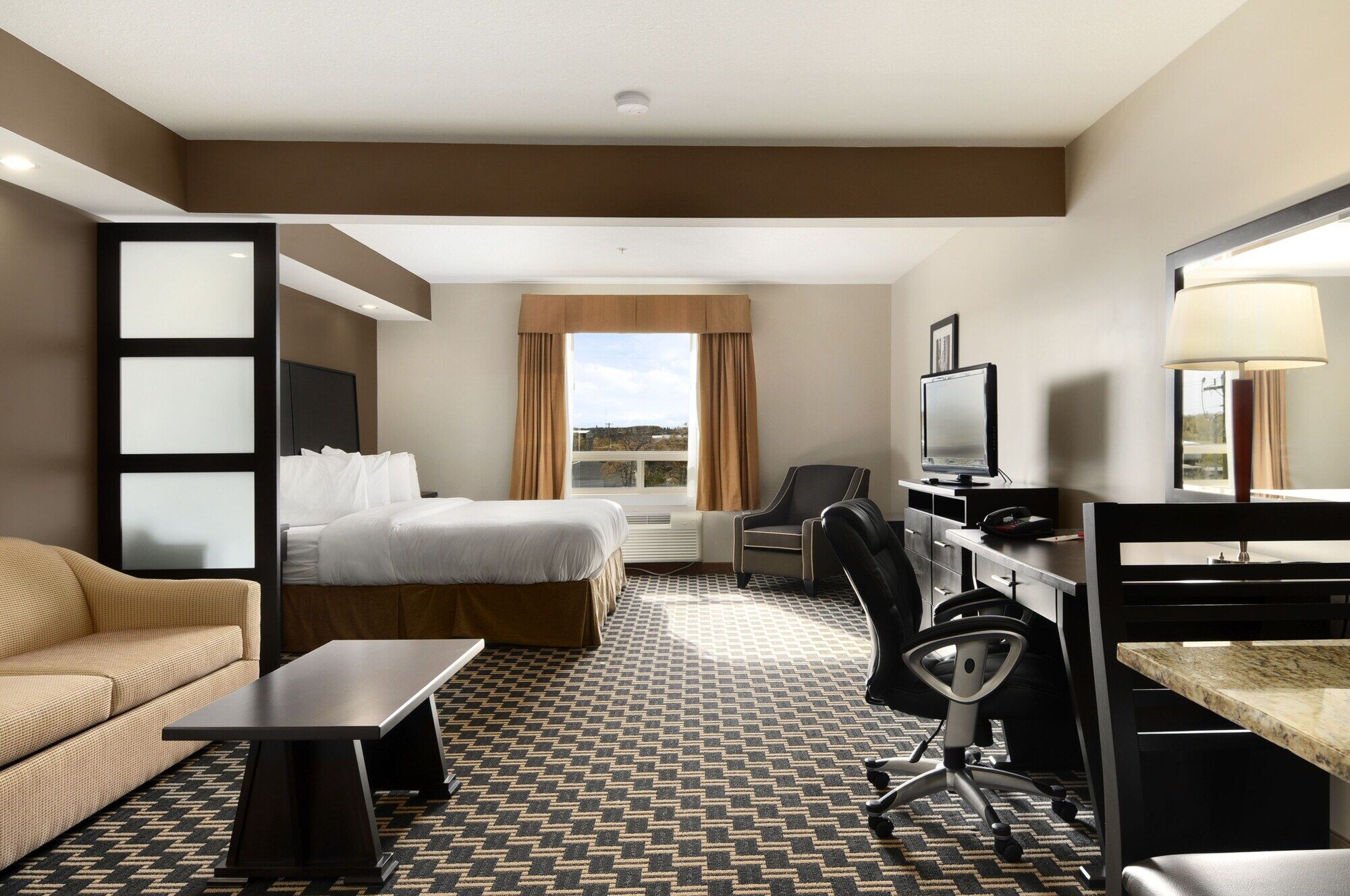 Ramada By Wyndham Cold Lake Luaran gambar